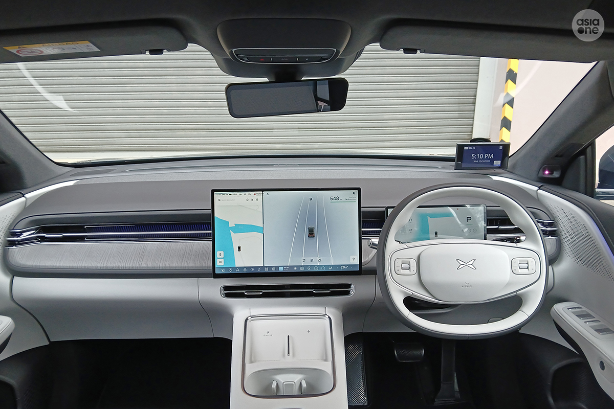 Xpeng G6 Performance interior