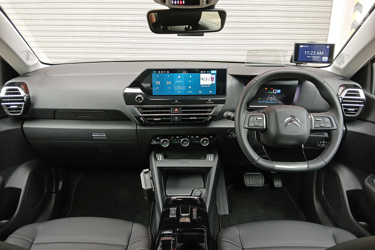 Citroen e-C4X interior