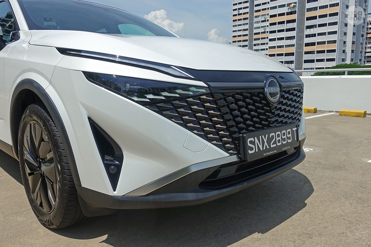 Nissan Qashqai grille