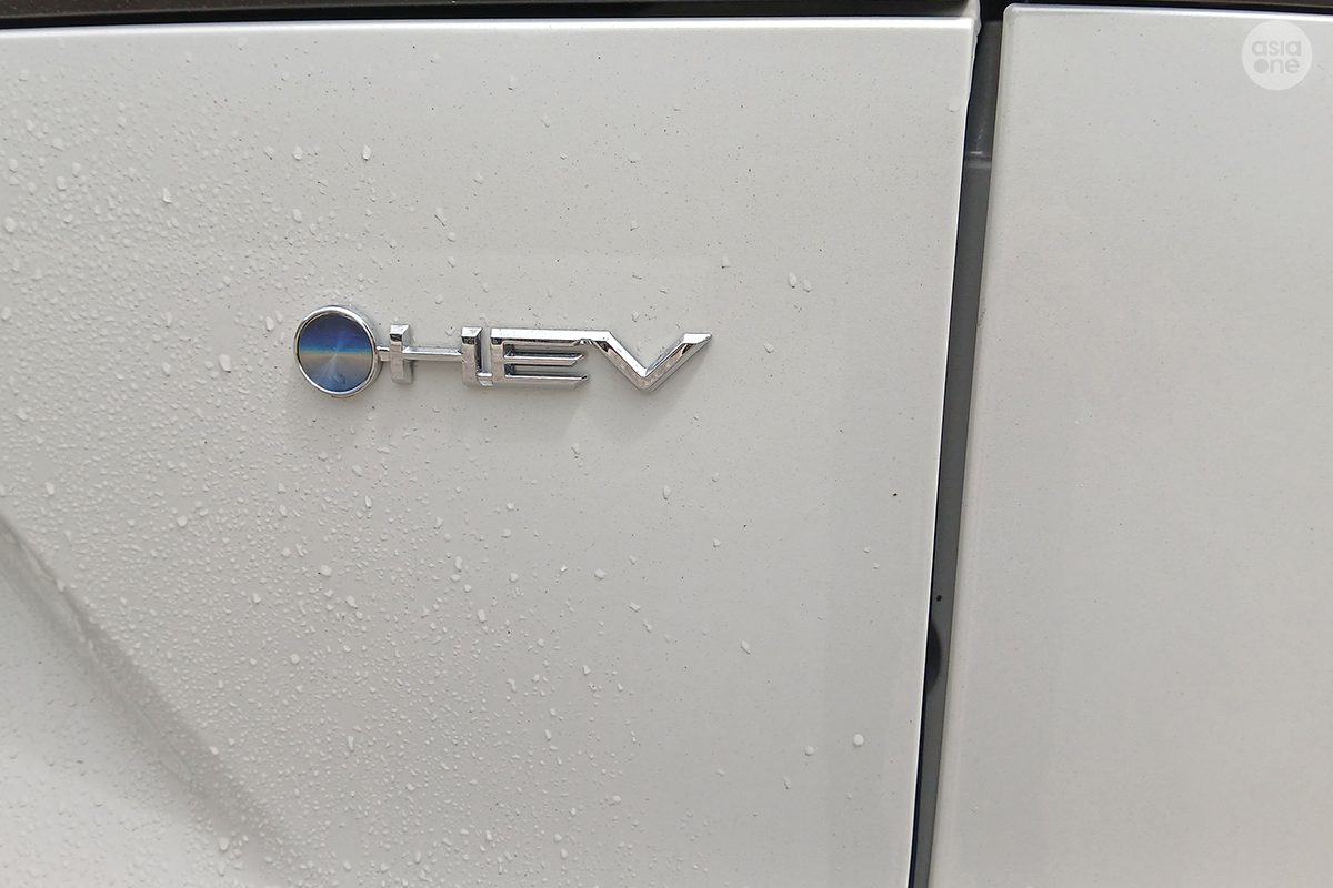 Toyota Corolla Cross badge